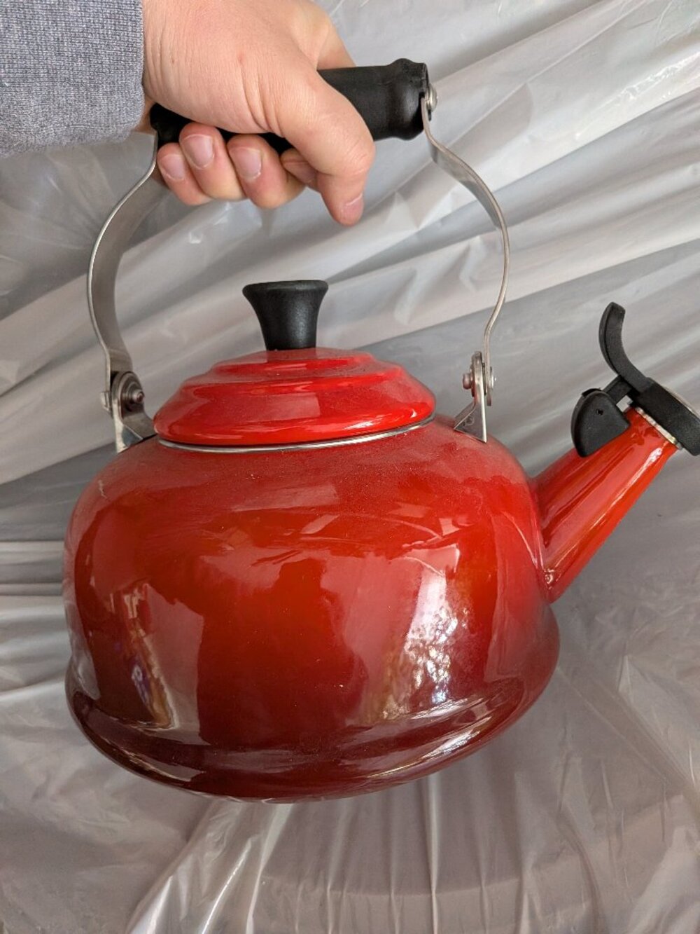 Le Creuset Whistling Kettle new unused